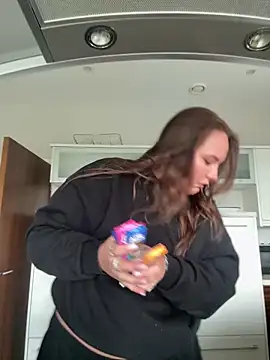 Hollpopss online show from 04-17-26, 01:36