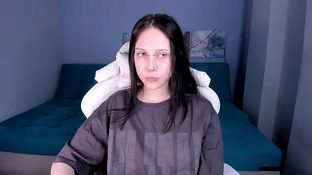 Snapshot of SugarBunny18 chatting on 06-13-26, 04:54 SugarBunny18 online show from 06-13-26, 04:54