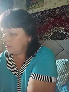 Snapshot of AuroKaria chatting on 06-13-26, 02:59 AuroKaria online show from 06-13-26, 02:59