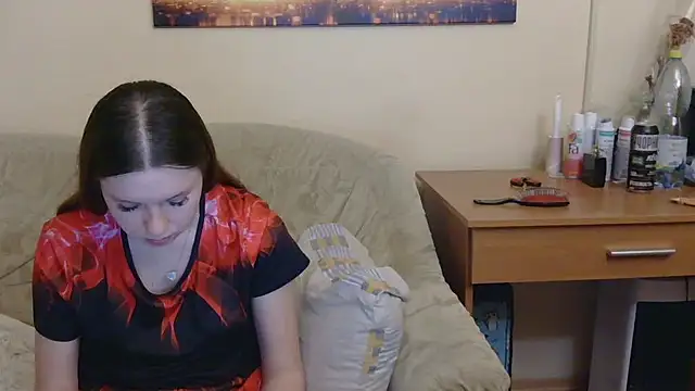 JessicaHolland1 online show from 05-06-26, 05:51