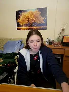 JessicaHolland1 online show from 05-16-26, 05:23
