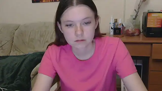 JessicaHolland1 online show from 05-17-26, 06:26