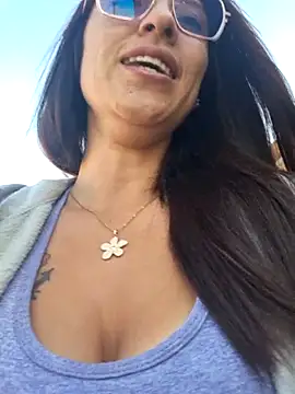 Snapshot of VALERY-94 chatting on 06-11-26, 12:14 VALERY-94 online show from 06-11-26, 12:14