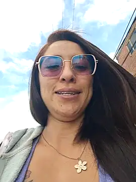 Snapshot of VALERY-94 chatting on 06-18-26, 01:04 VALERY-94 online show from 06-18-26, 01:04