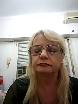 MatureElegantWidow online show from 05-03-26, 11:11