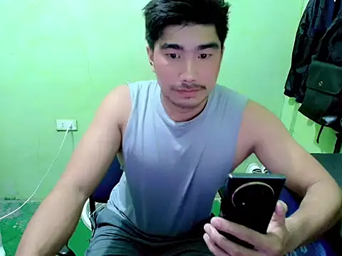 Hunkfireman online show from 04-04-26, 01:52