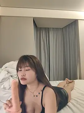 EIiauk2000-MM online show from 04-03-26, 01:09