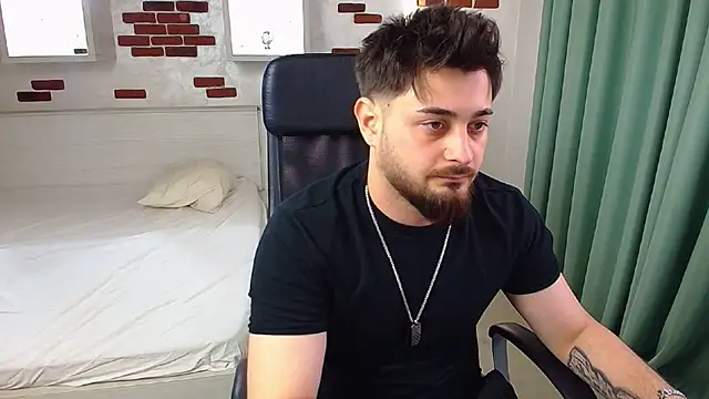 Snapshot of JalenPen chatting on 04-06-26, 04:46 JalenPen online show from 04-06-26, 04:46