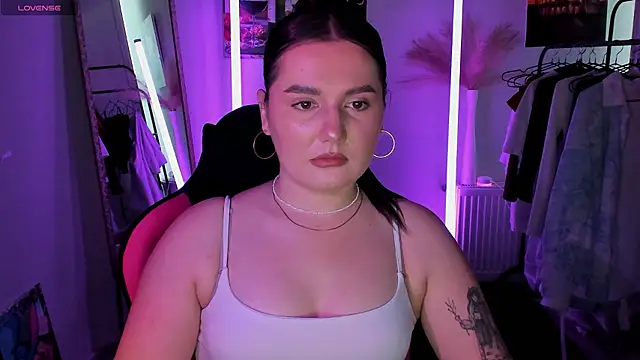 SourCherry   online show from 07-16-26, 12:33