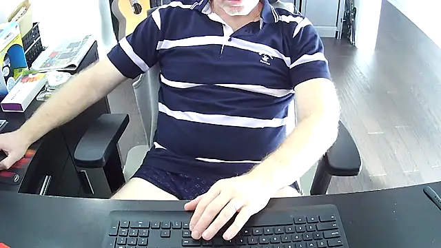 Shalun2000 online show from 06-15-26, 11:18