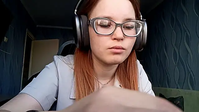 Sheriscute online show from 04-17-26, 01:03