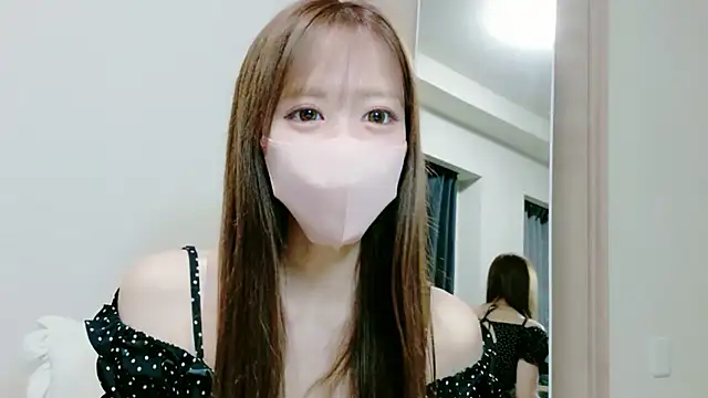 Snapshot of miraichan_v chatting on 05-15-26, 01:18 miraichan v online show from 05-15-26, 01:18