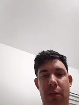 Roger1986  online show from 04-20-26, 10:11