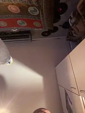 tubeton online show from 04-22-26, 11:17