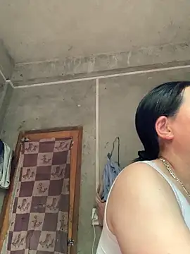 candy-beo online show from 05-15-26, 11:45