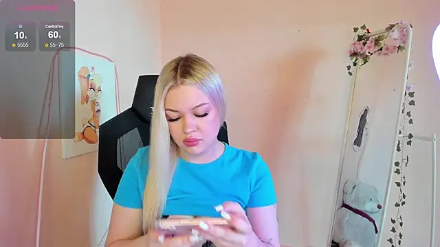 Snapshot of AmeliePeach chatting on 06-01-26, 02:57 AmeliePeach online show from 06-01-26, 02:57