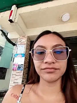 Leticia Hinkley  online show from 04-20-26, 01:47