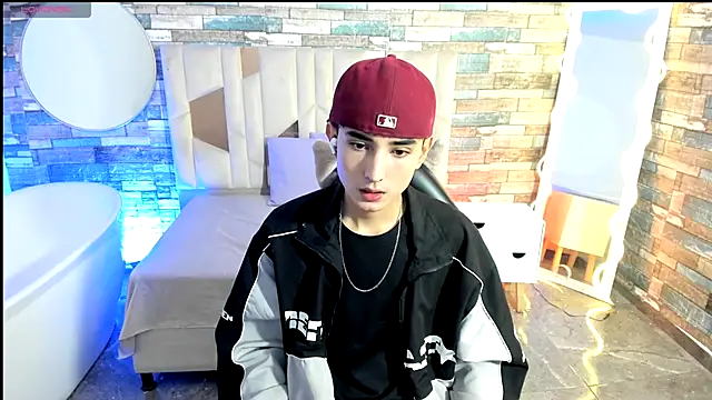 Snapshot of Eidan_tay chatting on 05-27-26, 07:33 Eidan tay online show from 05-27-26, 07:33