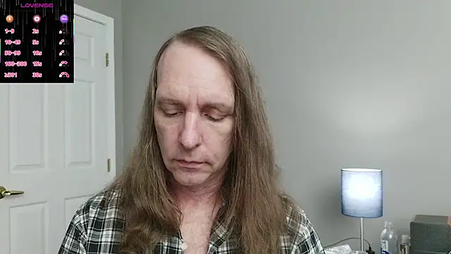 Snapshot of Magnus_Luv chatting on 07-06-26, 03:03 Magnus Luv online show from 07-06-26, 03:03