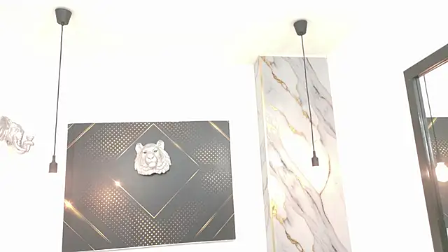 GoldenDesireX  online show from 05-17-26, 06:48
