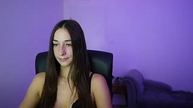 Crystalbrunette18 online show from 07-16-26, 01:17