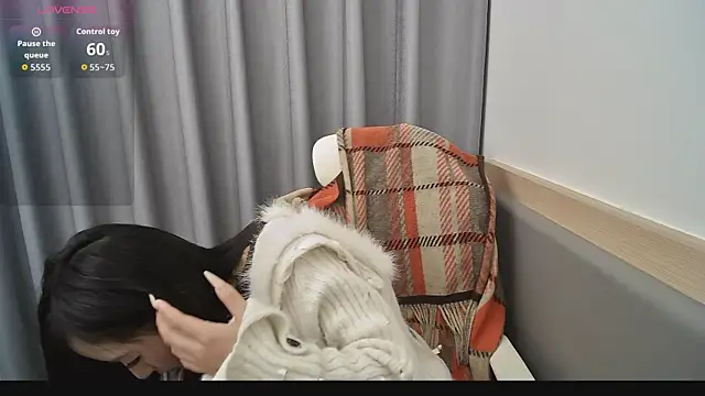 Snapshot of dd6237 chatting on 04-06-26, 08:15 dd6237 online show from 04-06-26, 08:15