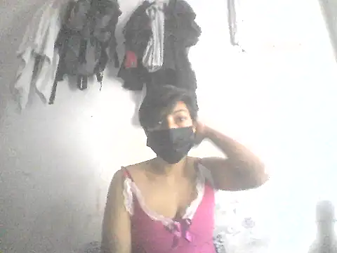 hotty-krtika online show from 04-15-26, 09:27