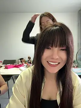 Snapshot of xiaoyu-521 chatting on 04-15-26, 09:49 xiaoyu-521 online show from 04-15-26, 09:49