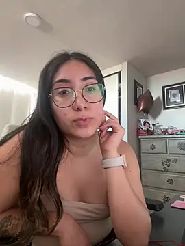 Snapshot of vampiralatina chatting on 05-26-26, 06:04 vampiralatina online show from 05-26-26, 06:04