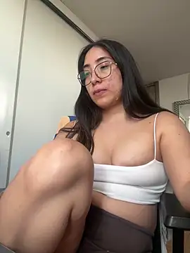 Snapshot of vampiralatina chatting on 05-29-26, 10:52 vampiralatina online show from 05-29-26, 10:52