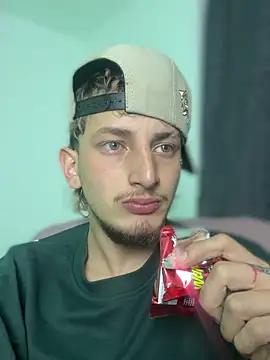 Snapshot of ZarcoXIX chatting on 06-19-26, 04:06 ZarcoXIX online show from 06-19-26, 04:06