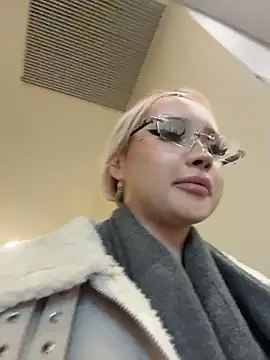 pink medi1 online show from 04-12-26, 10:31