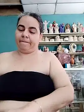 Snapshot of Golositadeamor chatting on 06-10-26, 05:56 Golositadeamor online show from 06-10-26, 05:56
