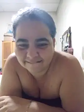 Snapshot of Golositadeamor chatting on 06-13-26, 06:33 Golositadeamor online show from 06-13-26, 06:33