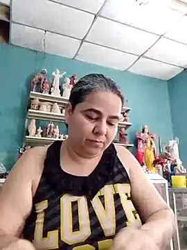 Snapshot of Golositadeamor chatting on 06-15-26, 05:37 Golositadeamor online show from 06-15-26, 05:37