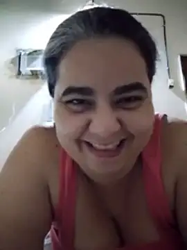 Snapshot of Golositadeamor chatting on 07-02-26, 12:10 Golositadeamor online show from 07-02-26, 12:10