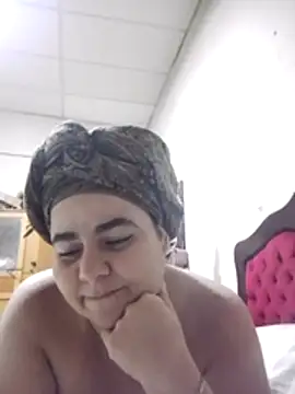Snapshot of Golositadeamor chatting on 07-10-26, 03:00 Golositadeamor online show from 07-10-26, 03:00