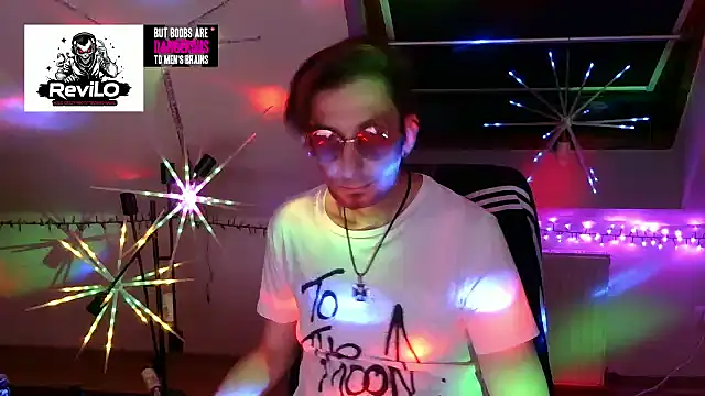 Snapshot of OllyFummler chatting on 06-20-26, 02:25 OllyFummler online show from 06-20-26, 02:25