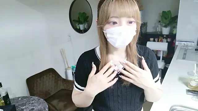 Snapshot of Okonomi-Monnja chatting on 07-01-26, 12:40 Okonomi-Monnja online show from 07-01-26, 12:40