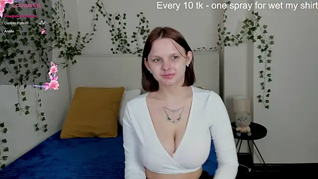 Snapshot of Charlotte_Stee chatting on 04-20-26, 02:25 Charlotte Stee online show from 04-20-26, 02:25