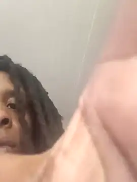 Azelia 33 online show from 04-15-26, 09:15