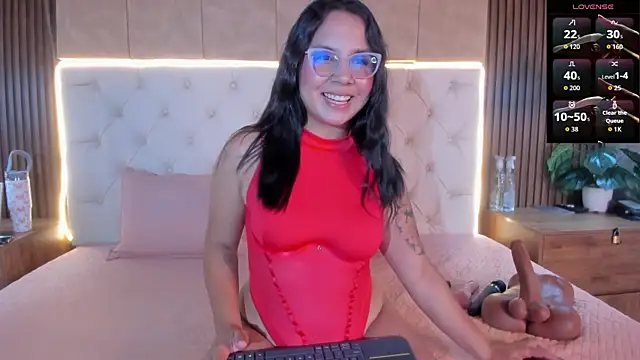 Snapshot of Amelia_Rossetti chatting on 05-30-26, 11:29 Amelia Rossetti online show from 05-30-26, 11:29