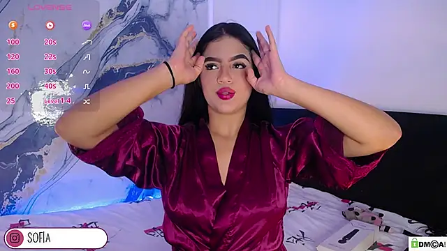 Snapshot of sophia__taylor chatting on 04-25-26, 07:44 sophia taylor online show from 04-25-26, 07:44