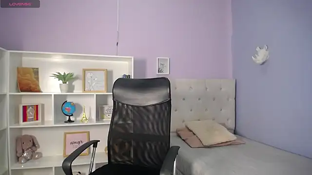 velveth noir online show from 04-14-26, 01:50