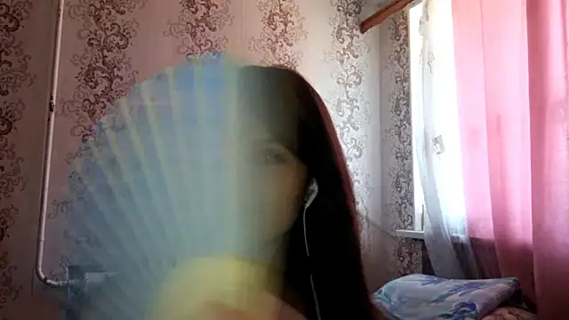 Snapshot of Mialikesun chatting on 05-23-26, 11:14 Mialikesun online show from 05-23-26, 11:14