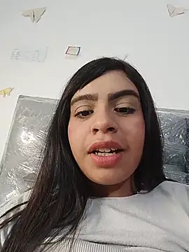 Solange 686 online show from 07-05-26, 04:41