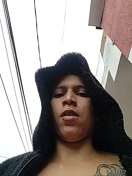 Mia 0-4 online show from 05-26-26, 04:47