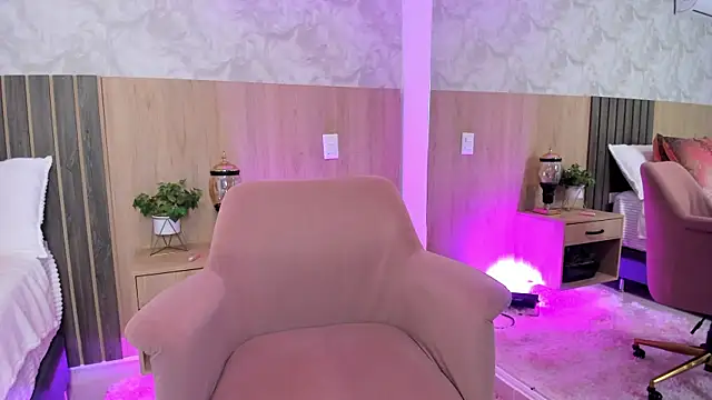 LiriaSweetie online show from 05-09-26, 11:37