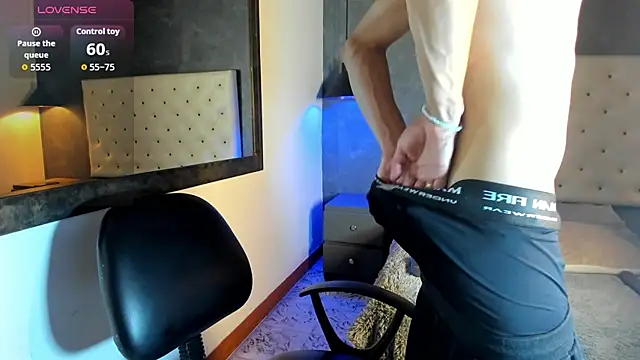 Jara Chick online show from 04-16-26, 08:31