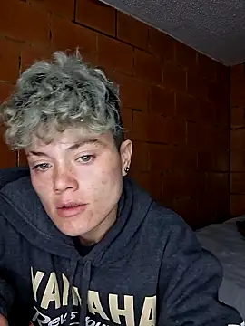 Snapshot of Megan-c chatting on 04-19-26, 01:05 Megan-c online show from 04-19-26, 01:05
